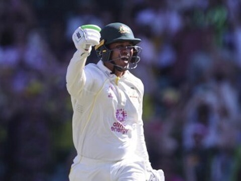 उस्मान ख्वाजा को इंग्लैंड के खिलाफ एशेज सीरीज के चौथे टेस्ट में मैन ऑफ द मैच चुना गया. (AFP)