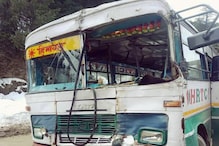 हिमाचल में हादसाः कुफरी में बर्फ पर स्किड हुई HRTC बस ट्रक से भिड़ी, 13 घायल