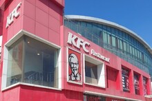 अपने ग्राहकों को खराब तेल में पका चिकन खिला रहा था KFC, हो गया केस दर्ज