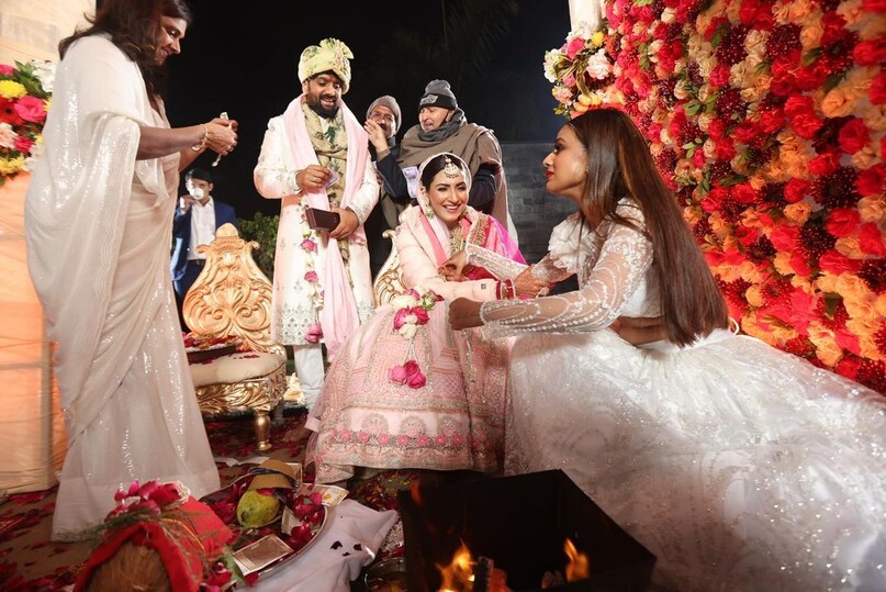 Nia Sharma, Nia Sharma Brother, Nia Sharma Brother Wedding