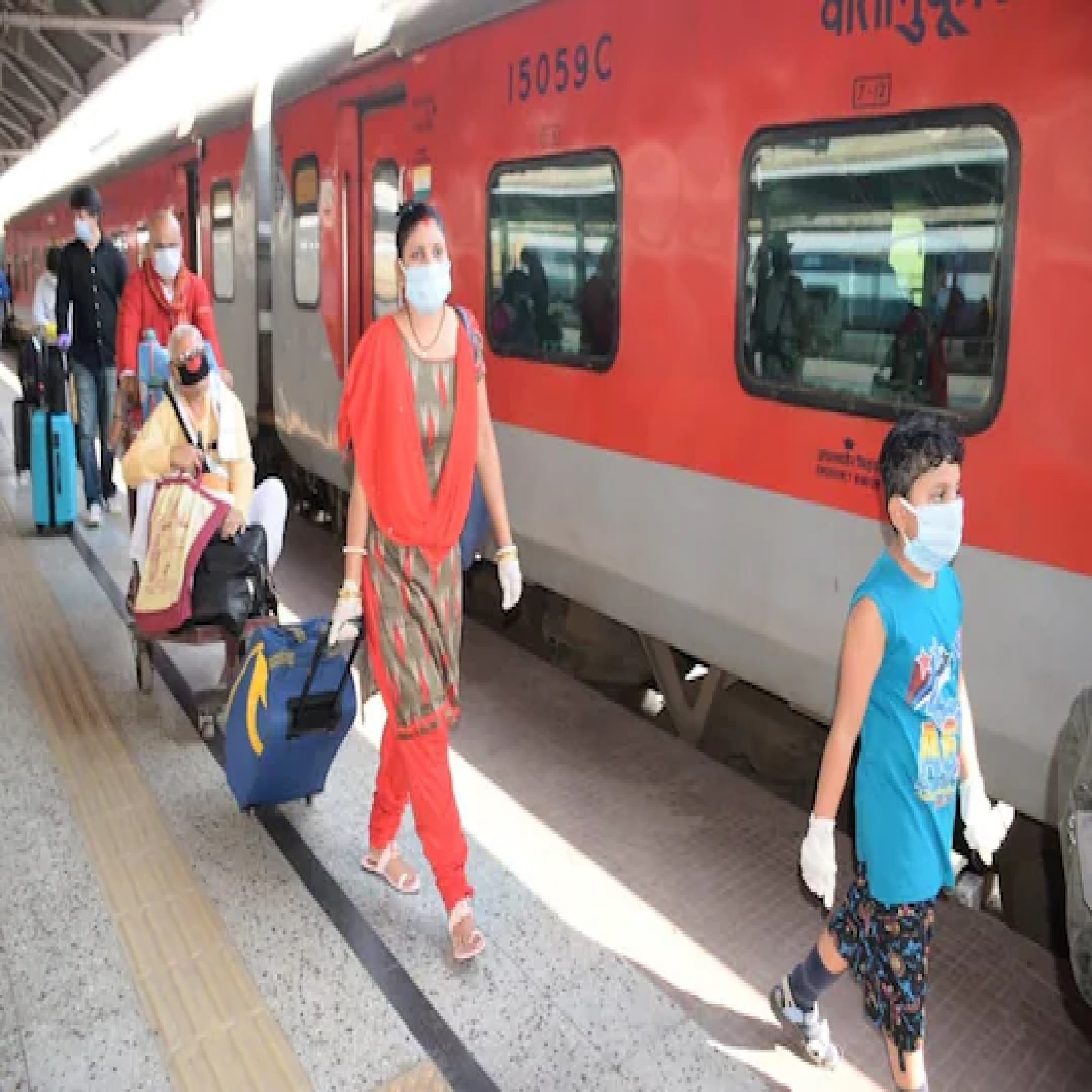 Indian Railway news, Holi special trains in march, Special Train, IRCTC, Indian Railway, Indian Railway, Special Train, Indian Railway Catering and Tourism Corporation, Train news, Indian Railways, northern railway, unreserved trains, railway, trains, Exceptional Trains, Reschedule, Diverted Train, Train Cancel List, passengers, रेल यात्रा, रद्द ट्रेनों की सूची, ट्रेन का टाइम टेबल, ट्रेन रूट में बदलाव, होली, अनारक्षित ट्रेनें, इंडियन रेलवे, होली स्पेशल ट्रेन, बिहार, यूपी, झारखंड, पं बंगाल, राजस्थान,