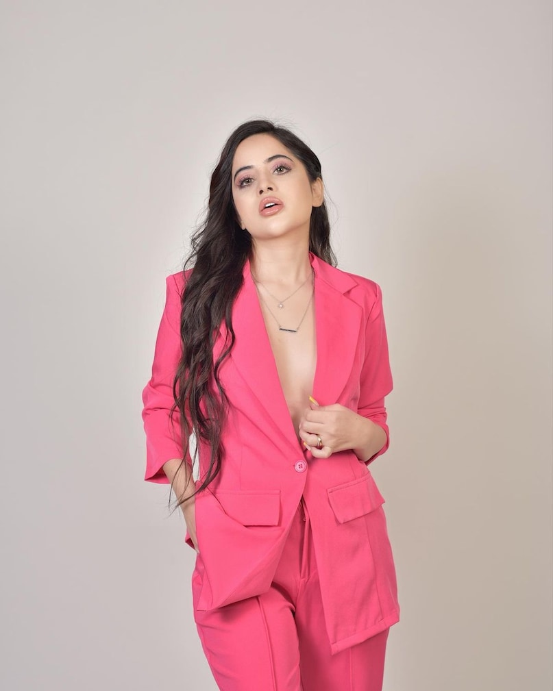Urfi Javed PHotos 2 (2)