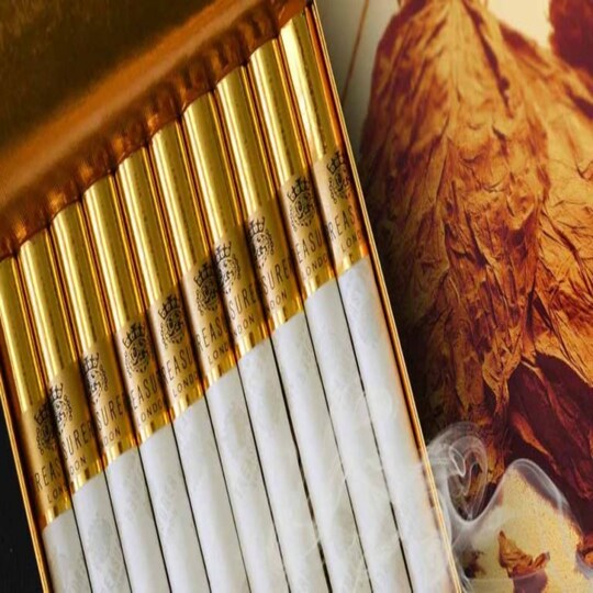 दुनिया के सबसे महंगे सिगरेट का दाम सुनकर उड़ जाएंगे होश, 1 कश लेने से