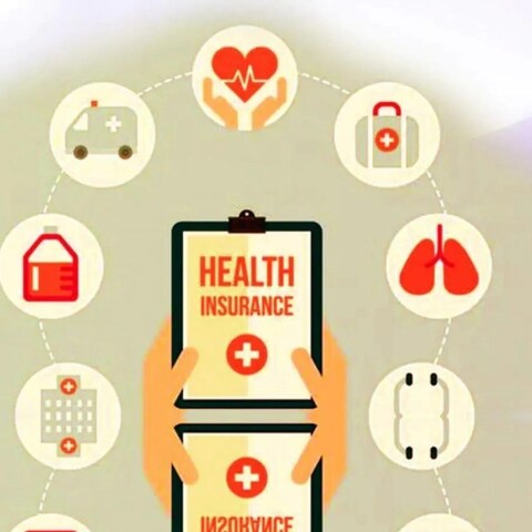 वरिष्‍ठ नागरिकों के लिए खरीदनी है हेल्‍थ पॉलिसी, जानें कितना रखें प्रीमियम