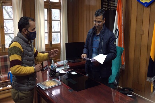 ललित कुमार ने बताया कि डीआईजी मंडी ने उन्हें उचित कार्रवाई का भरोसा दिलाया है.