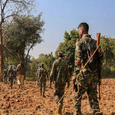 9वीं बार पुलिस की गोली से बच निकला दिनेश गोप, पश्चिमी सिंहभूम में मुठभेड़ 9वीं बार पुलिस की गोली से बच निकला दिनेश गोप, पश्चिमी सिंहभूम में मुठभेड़