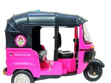 दिल्ली की सड़कों पर अब दौड़ेंगे E-Auto और ई-बसें, इतने ड्राइवरों को मिला लेटर
