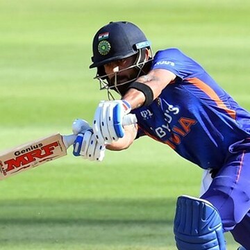 विराट कोहली वेस्टइंडीज के खिलाफ वनडे सीरीज में फ्लॉप साबित हुए. (AFP)