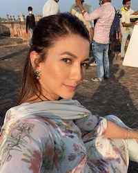  बिग बॉस विनर रहीं गौहर खान ने कहा कि बेस्टसेलर में इतना गहरा किरदार निभाना एक बड़े सम्मान की बात थी. वेब सीरीज में मेरे प्रदर्शन को देखने के बाद लोग मुझे एक बेस्ट एक्ट्रेस कह रहे हैं और यह मेरे लिए एक प्यारी तारीफ है. फोटो साभार-@gauaharkhan/Instagram