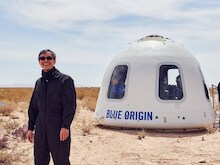 स्पेस टूरिज्म: जेफ बेजोस की ब्लू ओरिजिन 6 पर्यटकों को अंतरिक्ष में भेजेगी
