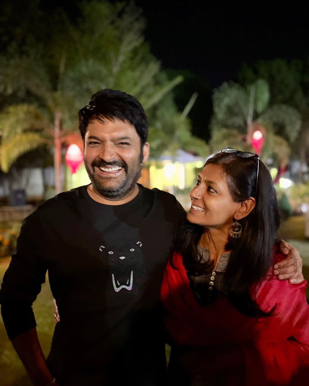 कपिल शर्मा ने कोणार्क मंदिर वाली तस्वीर शेयर करते हुए लिखा, "कोणार्क मंदिर में जाने का अद्भुत अनुभव रहा." (फोटो साभारः Instagram @kapilsharma)