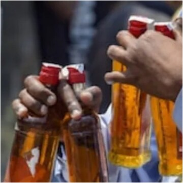 सीएम नीतीश कुमार की अध्यक्षता में हुई कैबिनेट की बैठक में शराब पीते हुए पकड़े जाने पर जुर्माने की रकम तय की गई (प्रतीकात्मक तस्वीर)