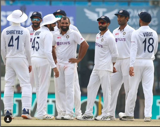  रवींद्र जडेजा इससे पहले अगस्त 2017 में भी आईसीसी टेस्ट ऑलराउंडर्स की रैंकिंग में पहले नंबर पर पहुंचे थे. तब वह इस कुर्सी पर एक सप्ताह तक विराजमान थे. ((Photo-Indiancricketteam/instagram)