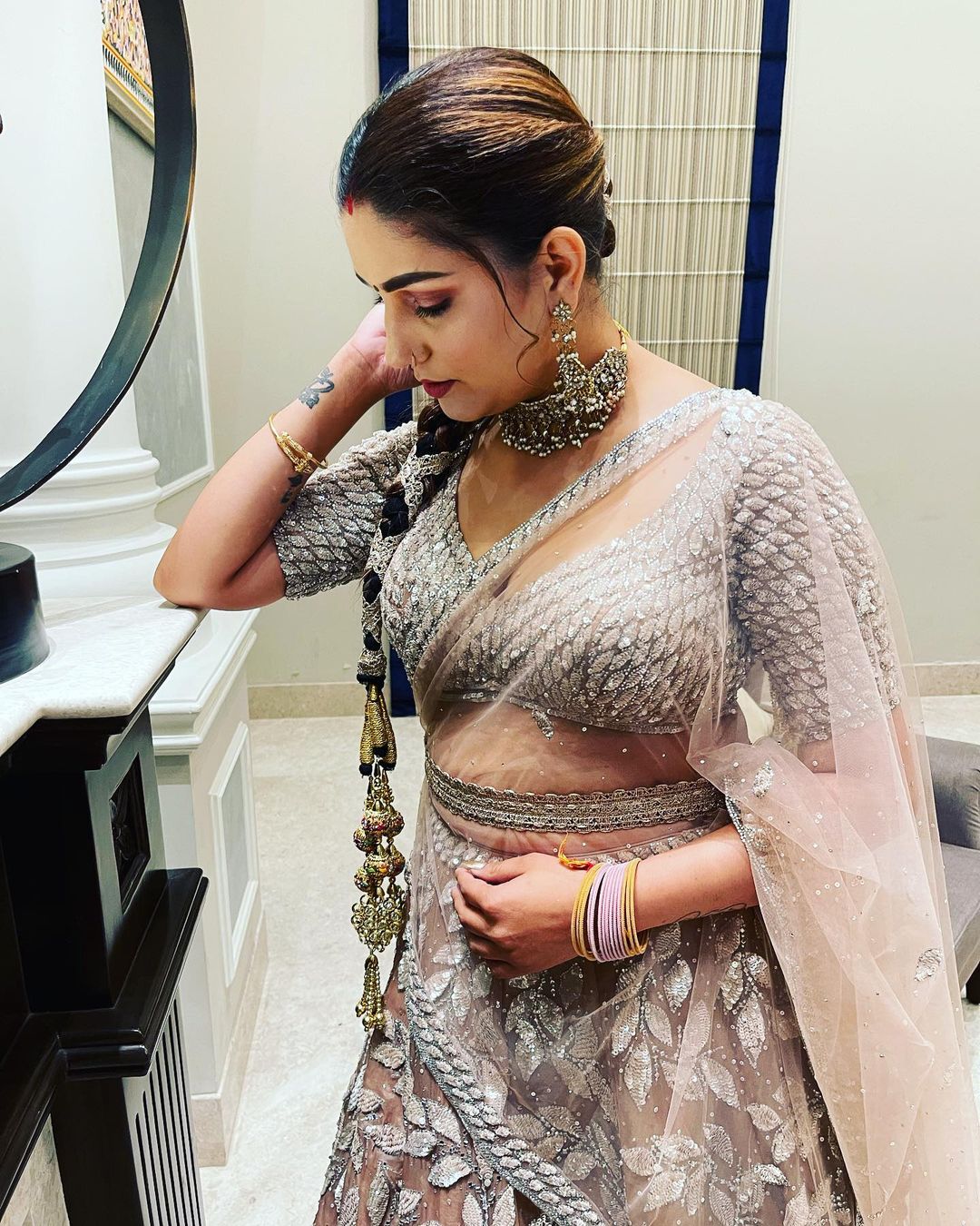 सपना चौधरी हुईं हॉस्पिटल से डिस्चार्ज? एक्ट्रेस की इन PHOTOS को देख खुश हो  जाएंगे फैंस - sapna choudhary discharged from hospital fans will be happy  to see these photos entpks –