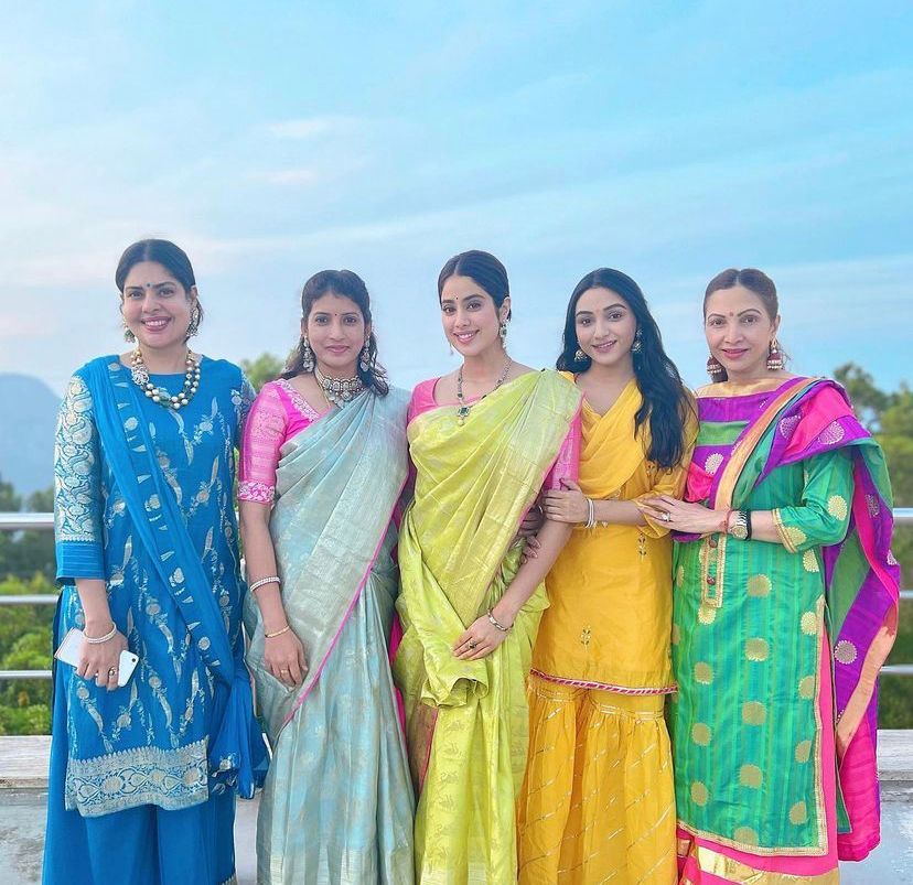 Janhvi posing with her girl squad