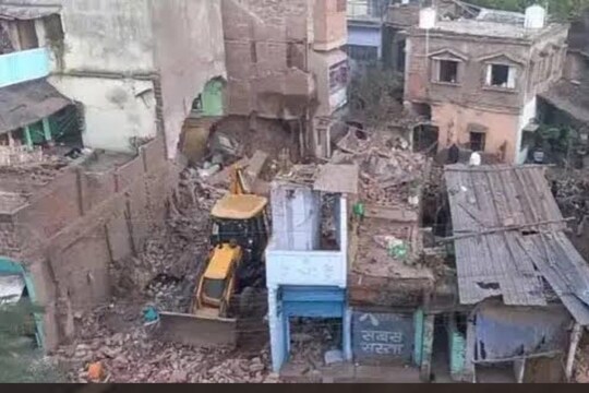 भागलपुर ब्लास्ट में 12 लोगों की मौत हो गई थी, मकान के परखचे उड़ गए थे.