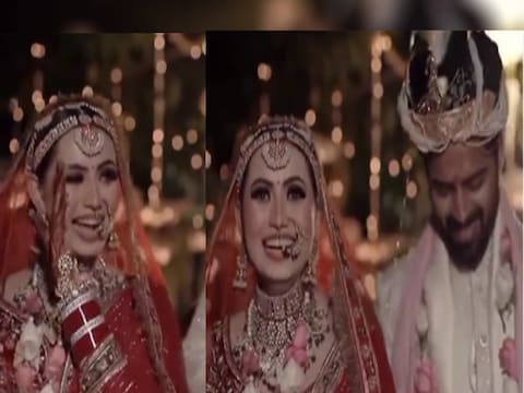Video : अपनी विदाई में इतनी खुश थी दुल्हन, घरवालों को कहना पड़ा- थोड़ा तो रो ले ! - video of bride laughing at her vidai gone viral on internet pratp – News18 हिंदी Video : अपनी विदाई में इतनी खुश थी दुल्हन, घरवालों को कहना पड़ा- थोड़ा तो रो ले ! - video of bride laughing at her vidai gone viral on internet pratp – News18 हिंदी