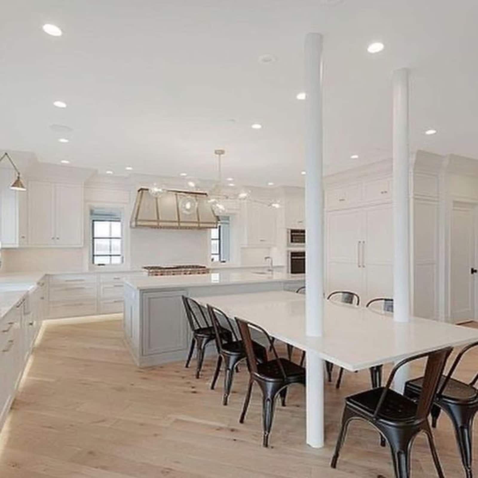 masion with huge mistake