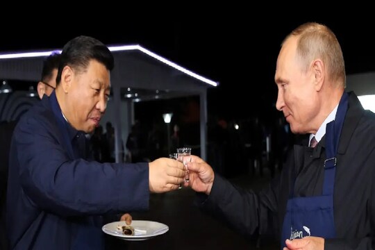 china to help Russia 