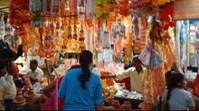 चैत्र नवरात्र 2022:-चैत्र नवरात्र का पावन पर्व हुआ शुरू,प्रयागराज के भी बाजार हुए गुलजार