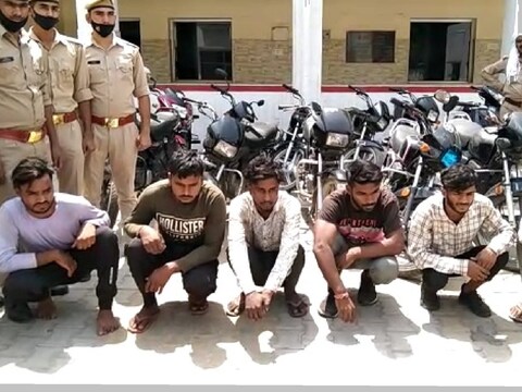 मेरठ के थाना परीक्षितगढ़ पुलिस ने छह सदस्यों को गिरफ्तार कर लिया है.