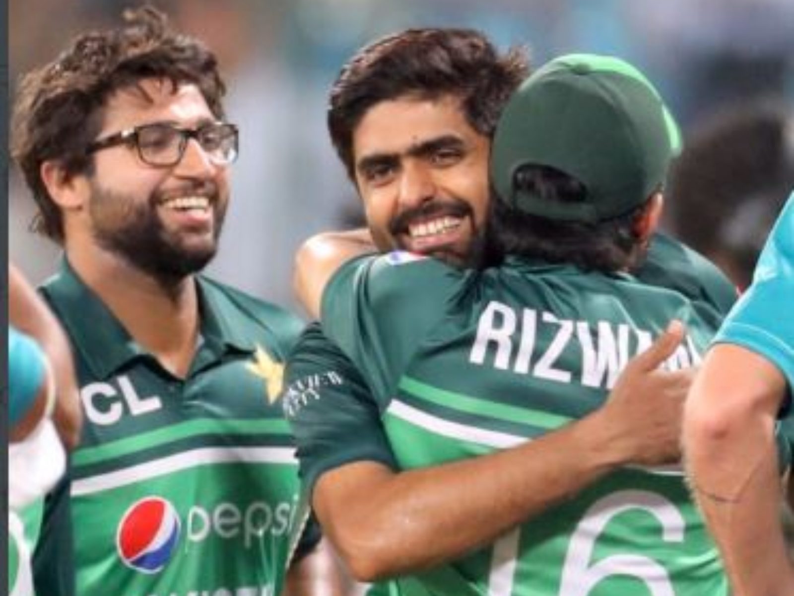 पाकिस्तान और ऑस्ट्रेलिया की टीमों के बीच आज एकमात्र टी20 मुकाबला खेला जाएगा. (PIC-Twitter/PakistanCricket) 