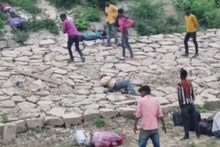 गोरखपुर: बिहार के मजदूरों से भरी पिकअप हुई दुर्घटनाग्रस्त, 2 मजदूरों की मौत, 5 घायल