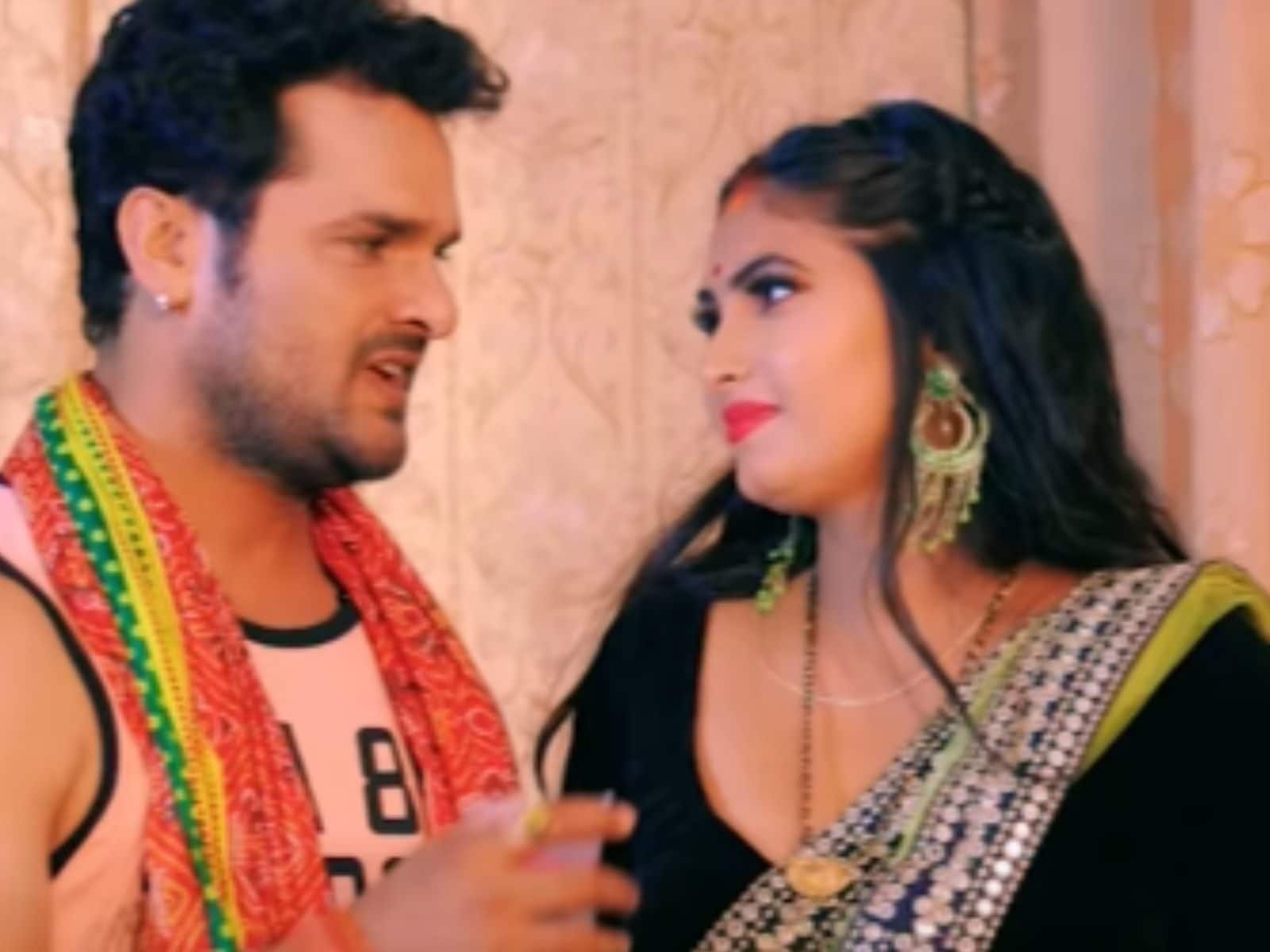 Khesari lal Yadav Bhojpuri Video khesari lal yadav bhojpuri chaita geet le le aayi coca cola