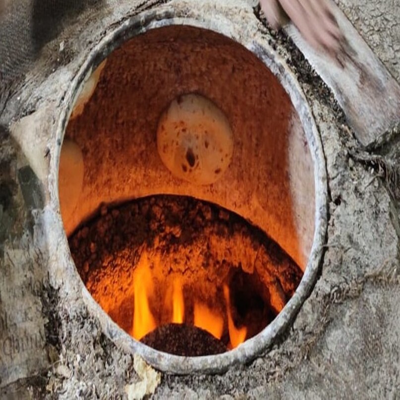 Khan Roti मुगलई खमीरी रोटी का मजा लेना है तो कूंचा फौलाद खान में 'उस्मान रोटी ...