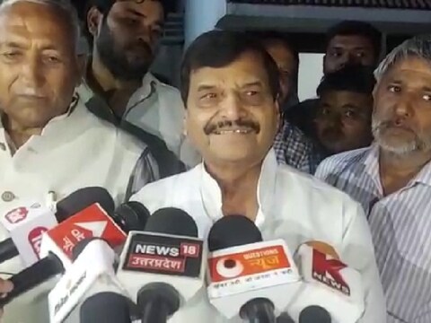 शिवपाल यादव ने आजमगढ़ और रामपुर लोकसभा सीट पर उपचुनाव में समाजवादी पार्टी को मिली हार पर तंज कसा है. (फाइल फोटो- दिनेश शाक्य)