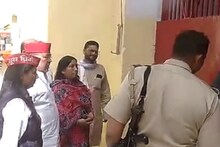सीतापुर जेल से बैरंग लौटे सपा नेता रविदास मेहरोत्रा, कहा- फांसी वाली बैरेक में रखे गए हैं आजम खान