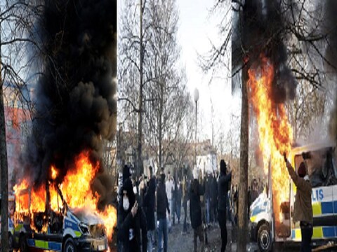 स्वीडन के ओरेब्रो शहर में एक प्रदर्शन के दौरान कथित तौर पर कुरान जलाने की कोशिश हुई, जिसके बाद हिंसा भड़क गई. (Photo by Reuters)