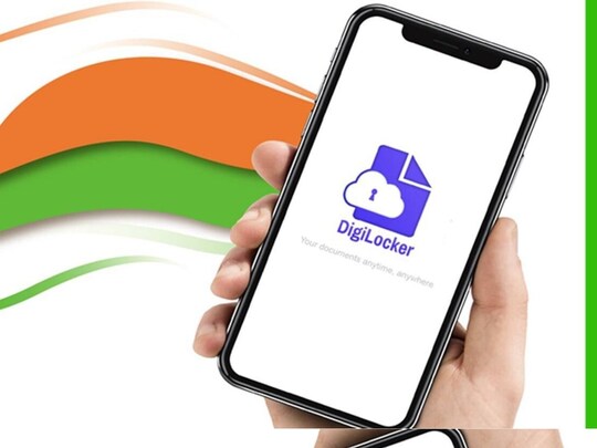उत्‍तर प्रदेश सरकार अपने 3.6 करोड़ राशन कार्ड धारकों को एक नई सुविधा देने जा रही है. 