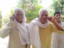 चंदौली: गेंहू क्रय केंद्र पर किसानों ने कान पकड़कर लगाई उठक-बैठक, जानें वजह