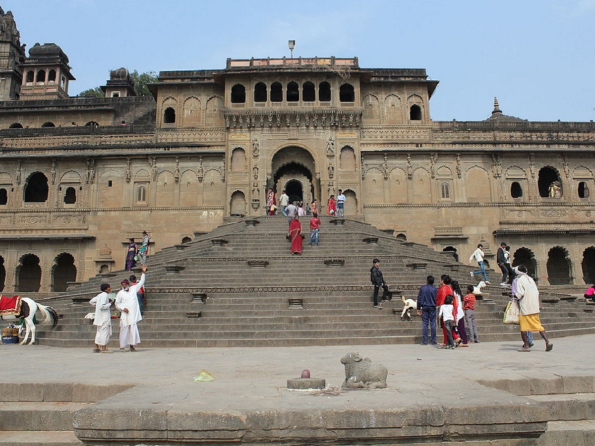 Indore, Madhya Pradesh, Malwa, Maheshwar, Ahilya Bai Holkar, Maharani Ahilya Bai Holkar