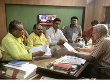 बीजेपी ने चुनाव आयोग से की शिकायत, मतदाता सूची से क्यों काटे नाम?