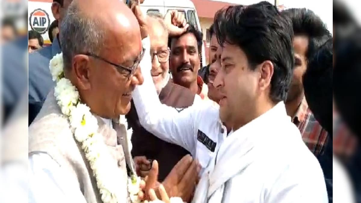 ज्योतिरादित्य होंगे दिग्विजय के नये पड़ोसी, बोले- कांग्रेसियों को मेरे नाम से खुजली