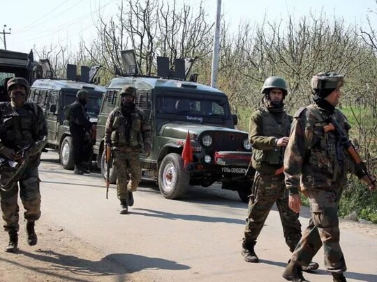 MP News. कांग्रेस एमएलए लक्ष्मण सिंह ने ट्वीट में लिखा- धारा 370 हटाने के बाद भी कश्मीर में हिंदुओं की हत्या और पलायन दोनों अत्यंत दुखद और चिंताजनक है. 