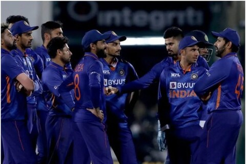 IND vs SA: दक्षिण अफ्रीका के खिलाफ टी20 सीरीज के लिए रविवार को टीम इंडिया का ऐलान होगा. जानिए किन नए चेहरों को मौका मिल सकता है. (PC-Indian cricket team instagram)