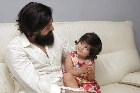 कन्नड़ सुपरस्टार यश ने अपनी बेटी आयरा का एक वीडियो शेयर किया है (फोटो क्रेडिट : Instagram @thenameisyash)