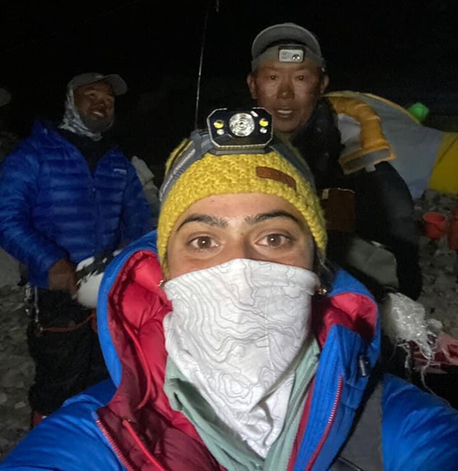  उस वक़्त बलजीत 8848.86 मीटर उंची माउंट एवरेस्ट से महज 300 मीटर की दूरी पर थी. लेकिन बलजीत ने हौंसला नहीं छोड़ा और अब अपना मिशन पूरी किया है.