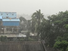 असानी चक्रवात पड़ा कमजोर, आज देर रात पहुंचेगा आंध्र-ओडिशा; 10 अपडेट