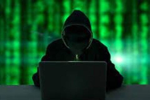 साइबर जालसाज (Cyber Criminal) लोगों के फोन नंबरों पर टेक्स्ट मैसेज (SMS) भेजकर ठगी कर रहे हैं. 