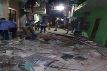 दिल्ली: छतरपुर में रात को हुए धमाके से हड़कंप; इमारत के 2 तल ढहे, देखें मंजर