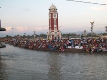गंगा दशहरा पर करें ज्योतिष के ये उपाय, हर समस्या से हो जाएंगे मुक्त