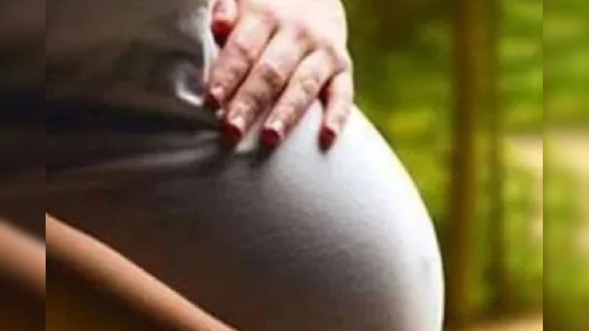 महिला कर्मचारयों को तीसरे बच्चे के लिए भी मिल सकेगा मातृत्व अवकाश, जानिए कोर्ट का आदेश