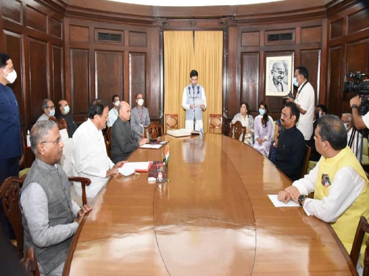 आम आदमी पार्टी , राघव चड्ढा, अशोक मित्तल, संजीव अरोड़ा, राज्यसभा सदस्य, सांसद का शपथ, पंजाब, आप, अरविंद केजरीवाल, Rajya Sabha, AAP, Raghav Chadha, Sanjeev Arora, Ashok Mittal, oath as MP, Punjab, aam aadmi party, arvind kejriwal