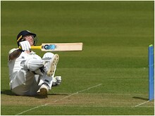 स्टोक्स को लाबुशेन ने गेंद से किया घायल, इंग्लिश बल्लेबाज मैदान पर गिरा, VIDEO