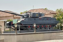 Lucknow:-भारतीय सेना के गौरवशाली इतिहास को बयां करते हैं जनेश्वर मिश्र पार्क में रखें 2 टैंक 