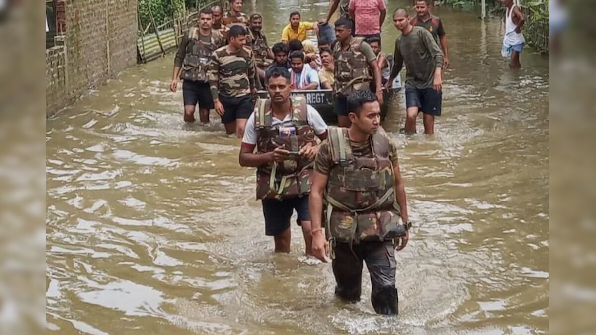 असम में नहीं थम रहा बाढ़ का संकट 5 और लोगों की हुई मौत 22 लाख से ज्यादा लोग प्रभावित